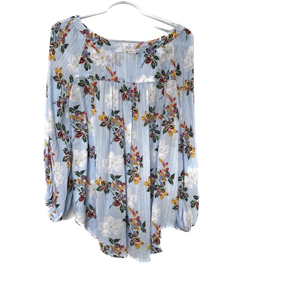 Maeve Floral Blouse in Light Blue and White - Picture 3 of 6